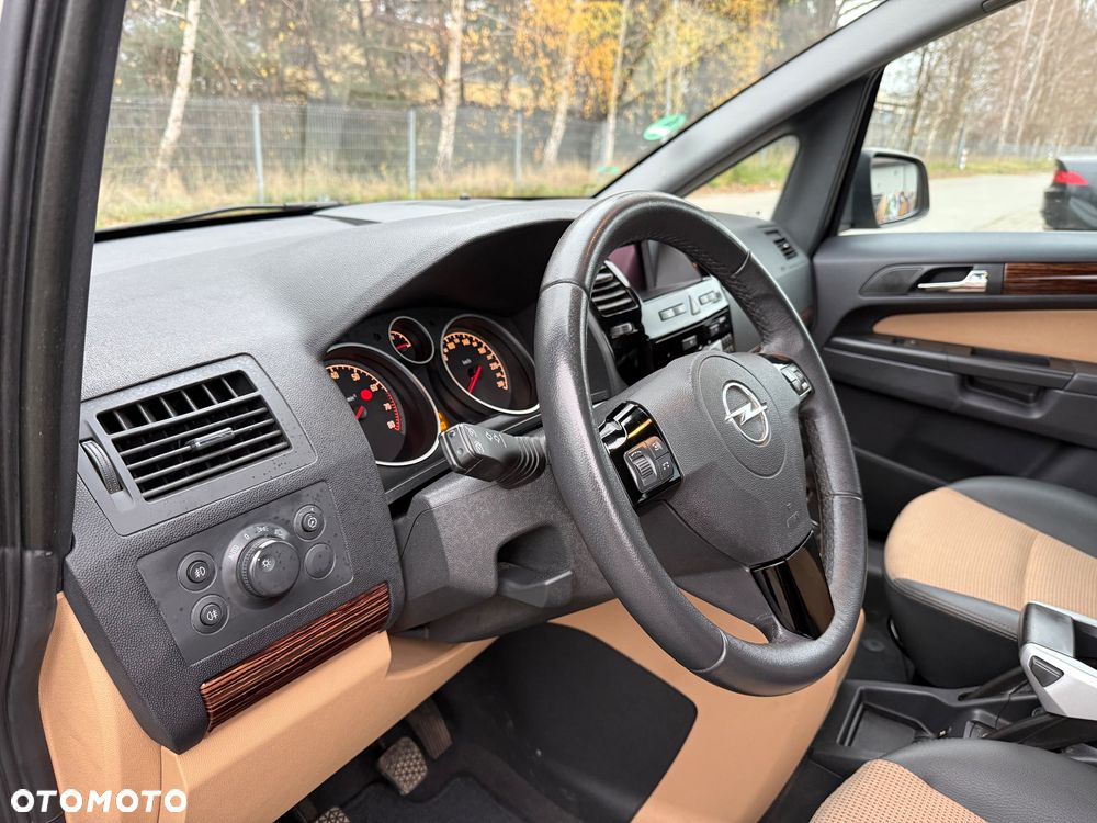 Opel Zafira 1.8 Family Plus - 17