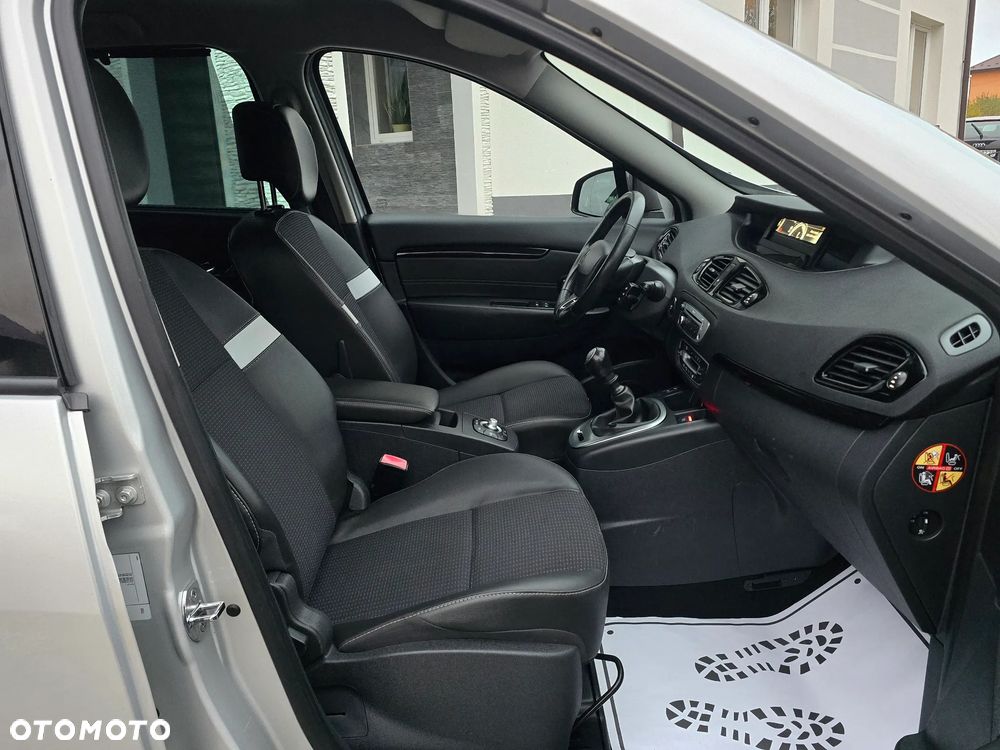 Renault Grand Scenic Energy dCi 110 S&S Bose Edition - 25