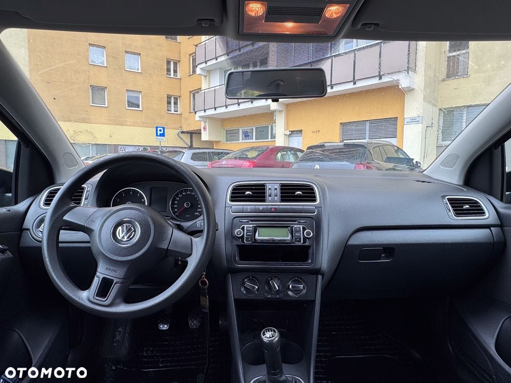 Volkswagen Polo - 12