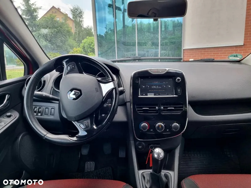 Renault Clio 1.2 16V 75 TomTom Edition - 12