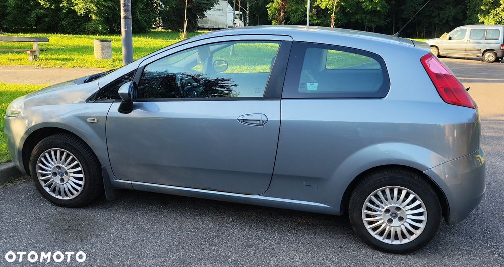 Fiat Grande Punto - 2