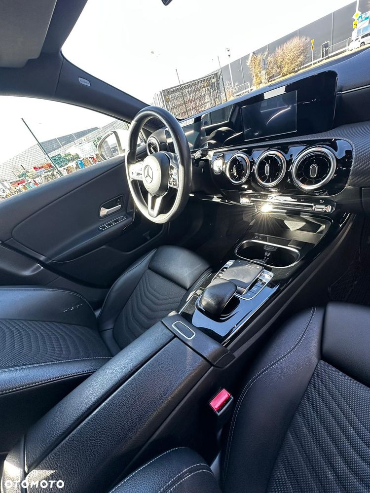 Mercedes-Benz Klasa A 180 7G-DCT Style - 15