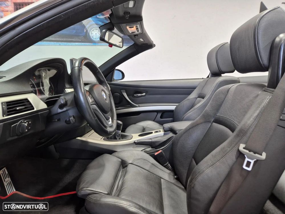 BMW 320 i Cabrio - 21