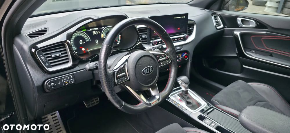 Kia ProCeed 1.6 T-GDI DCT7 OPF GT - 26