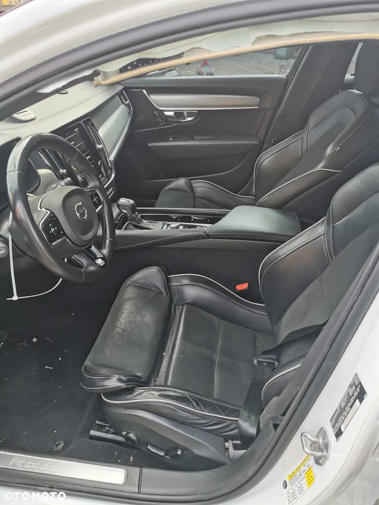 Volvo S90 T6 AWD R-Design - 29