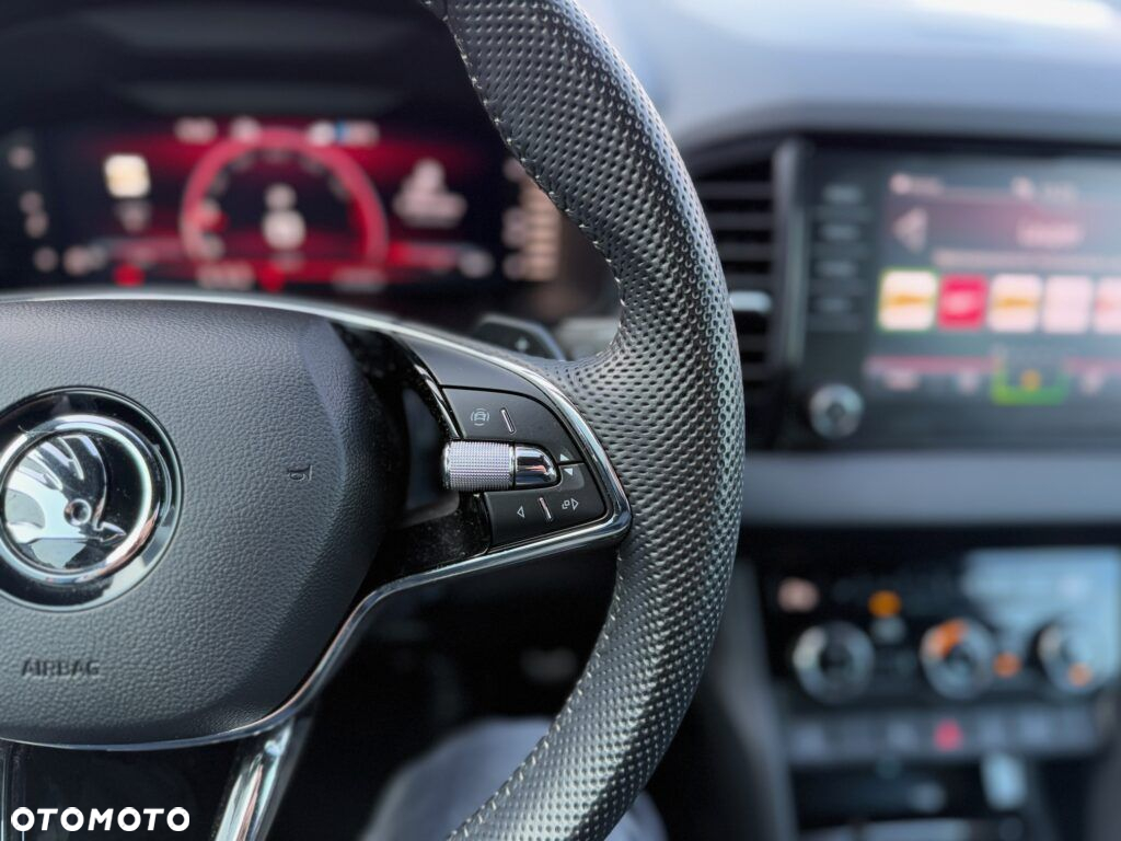 Skoda Karoq 1.5 TSI ACT 4x2 Sportline DSG - 27
