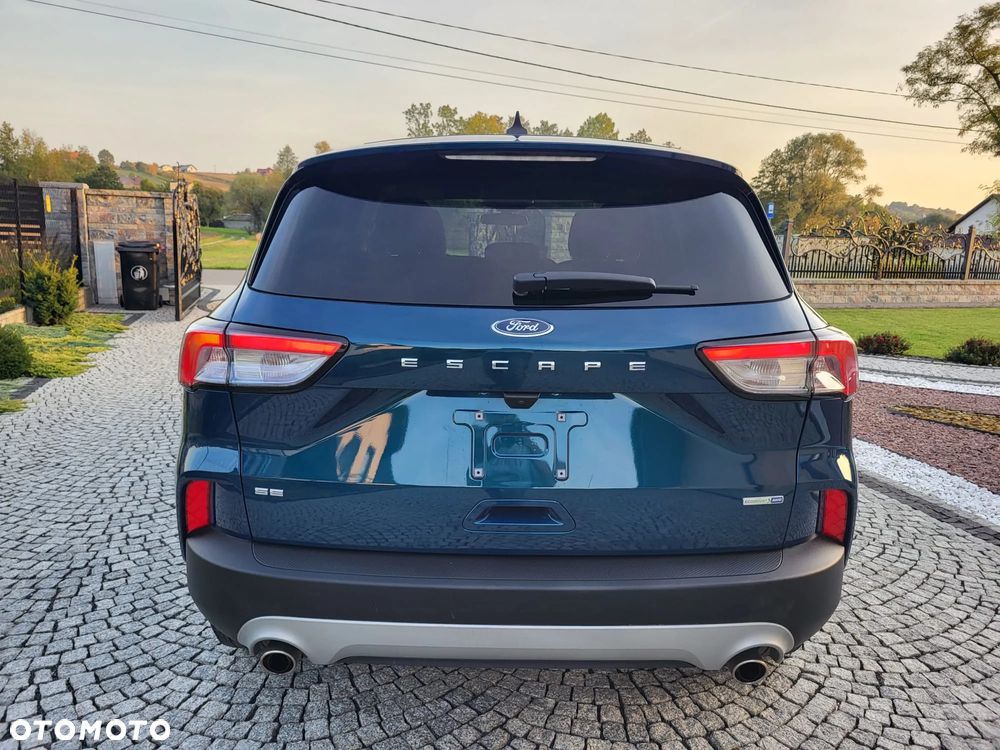 Ford Kuga - 16