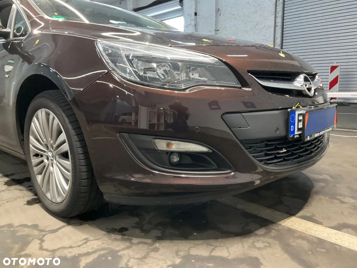 Opel Astra 1.4 Turbo Exklusiv - 6