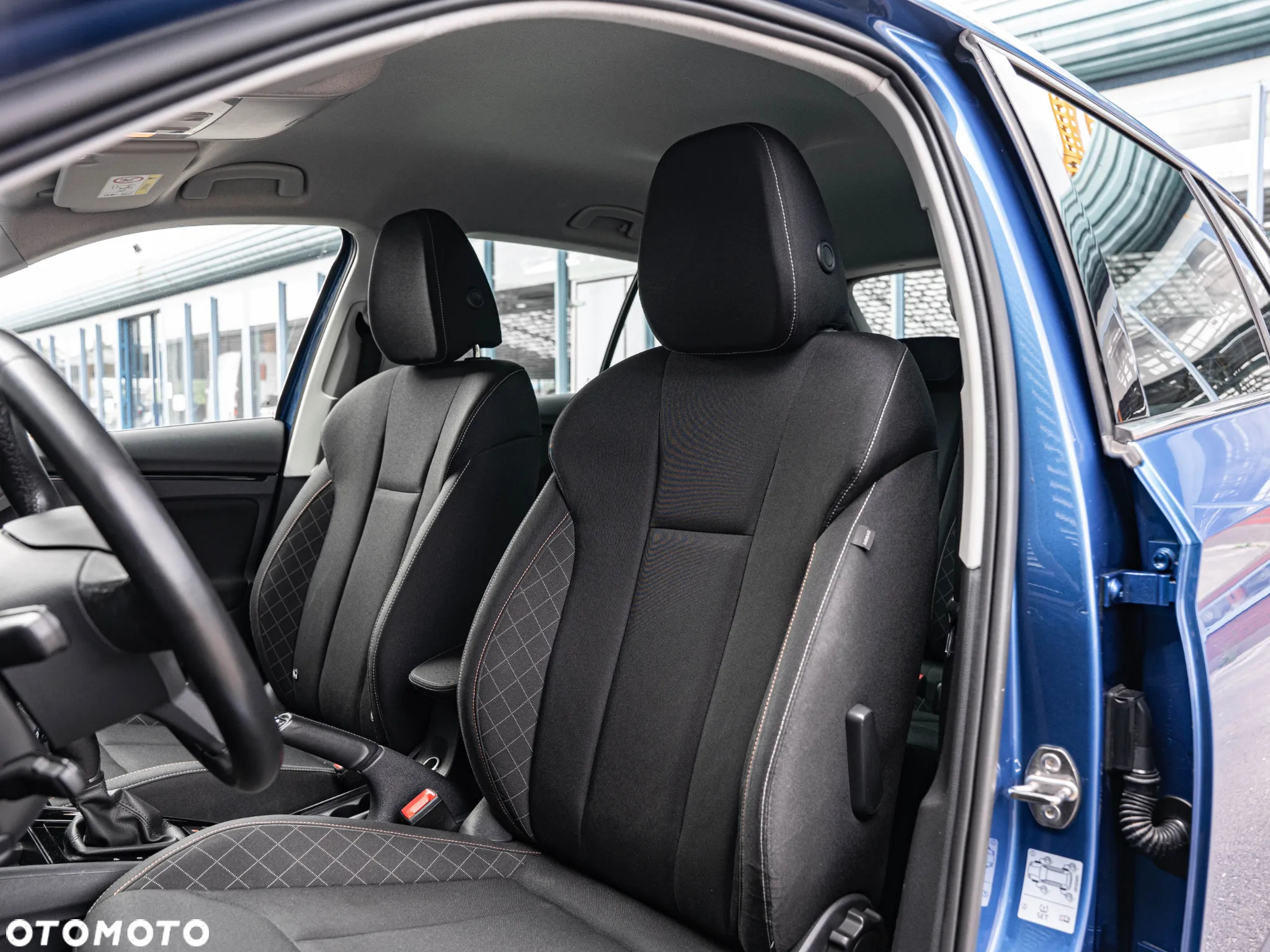 Skoda Kamiq 1.0 TSI Style DSG - 25