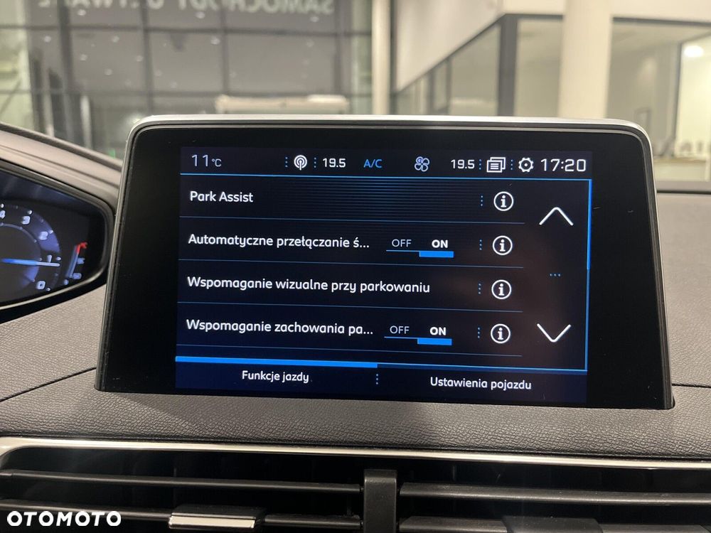 Peugeot 5008 1.6 PureTech Allure S&S EAT8 - 23