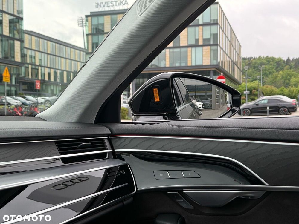 Audi A8 - 38