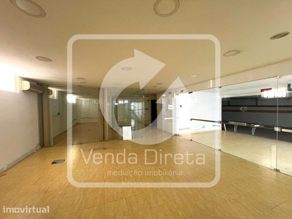 Garagem com 254 m² | 10 Parqueamentos | Bairro Afonso Costa - Setúbal - Grande imagem: 3/29