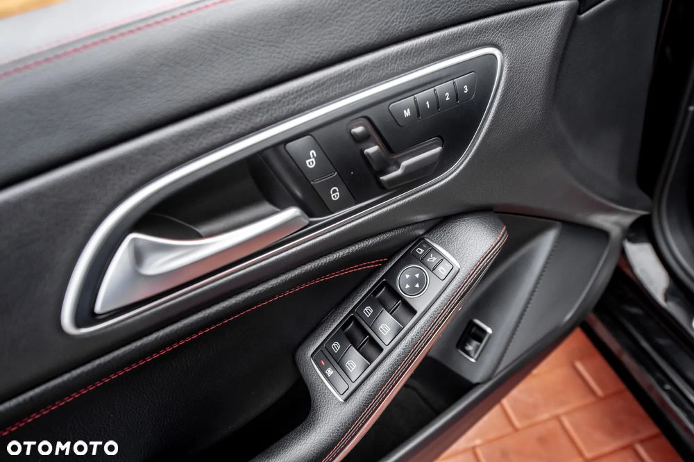Mercedes-Benz CLA 45 AMG 4Matic 7G-DCT Edition 1 - 18
