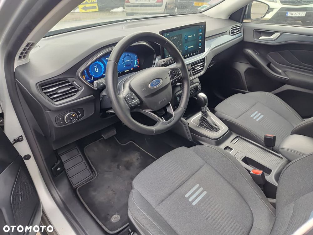 Ford Focus 1.0 EcoBoost Hybrid ACTIVE X - 23