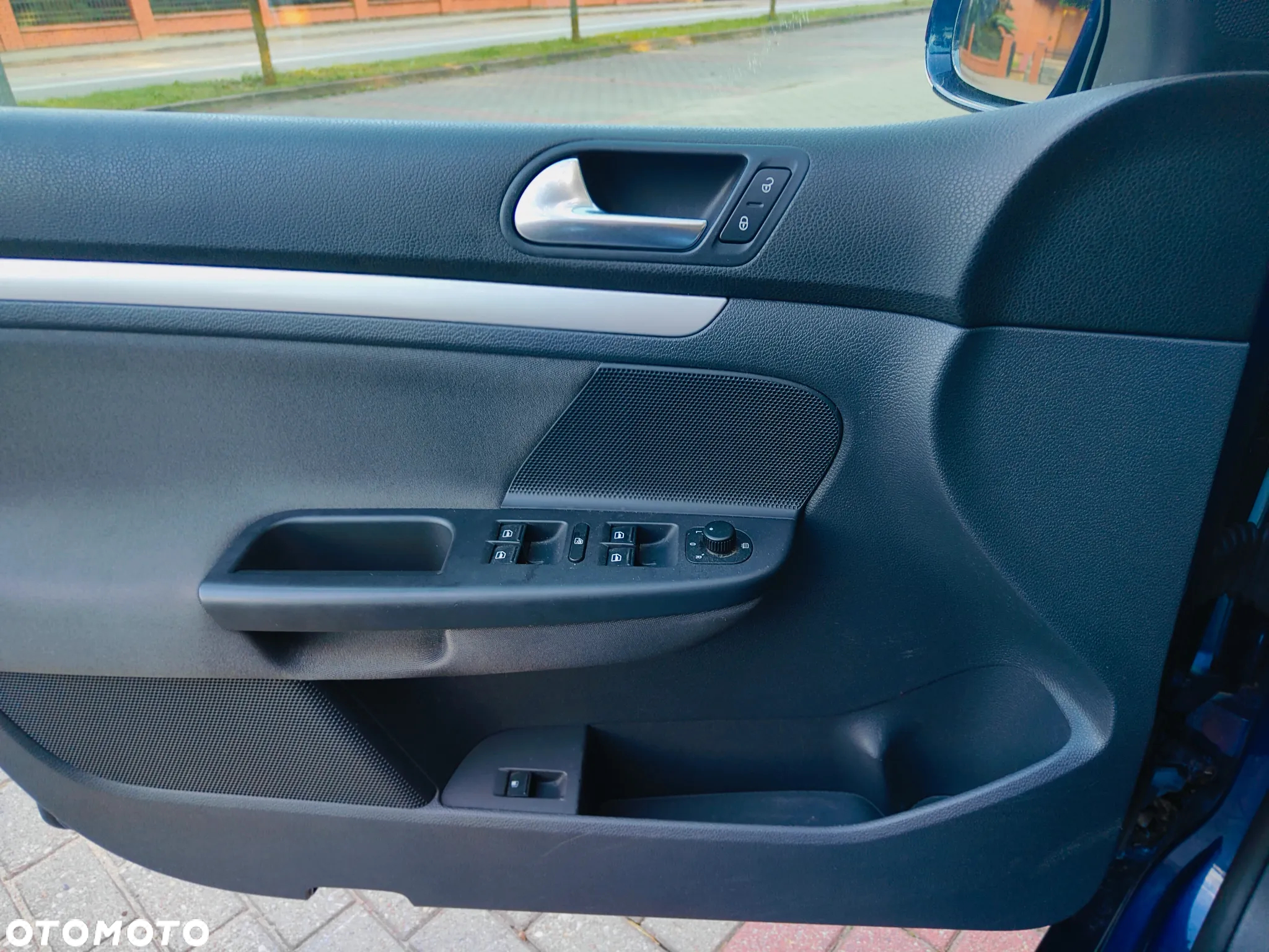 Volkswagen Golf 1.6 United - 14