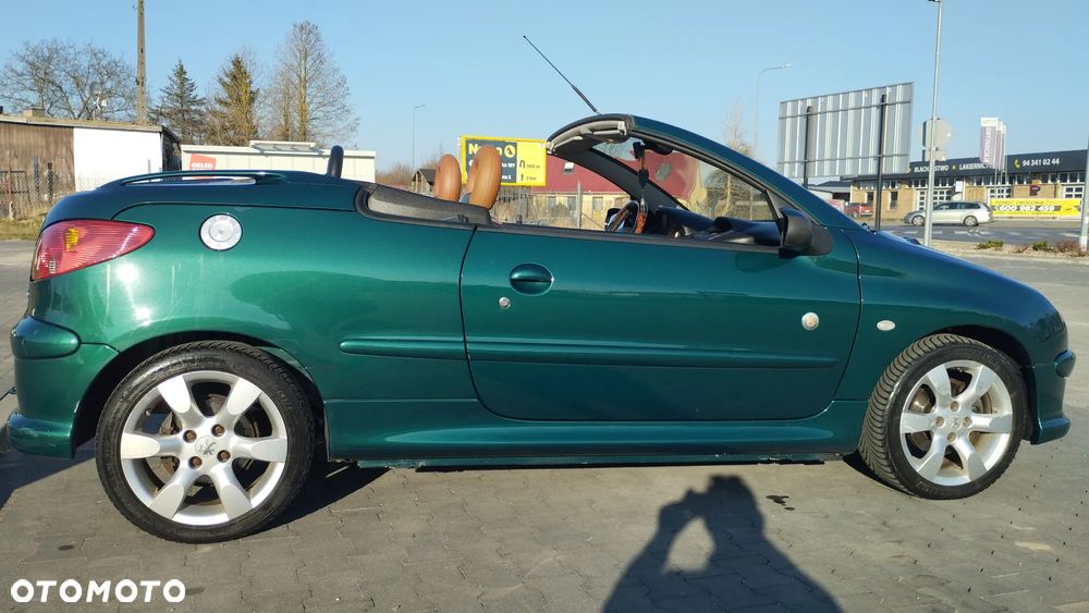 Peugeot 206 CC 1.6 - 12