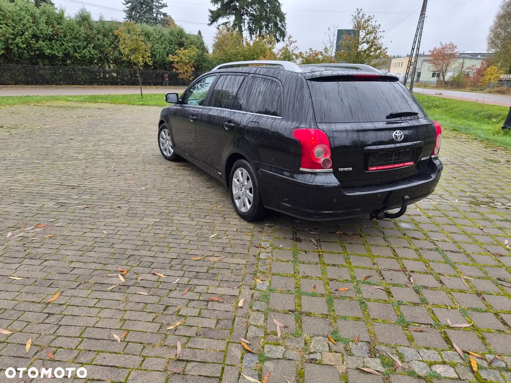 Toyota Avensis - 3