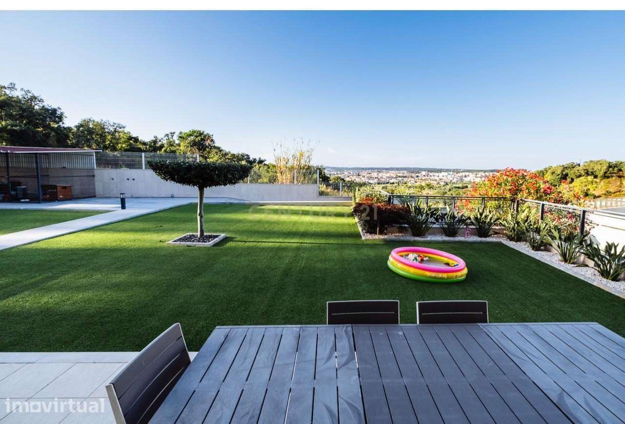 Apartamento T3 com Jardim Privativo e Vista sobre Leiria | Santa Clara - Grande imagem: 5/27