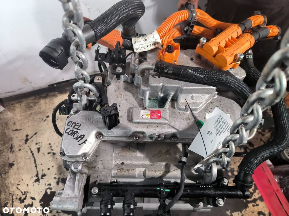 SILNIK KOMPLETNY OPEL CORSA F 105TFH ELEKTRYCZNY - 2