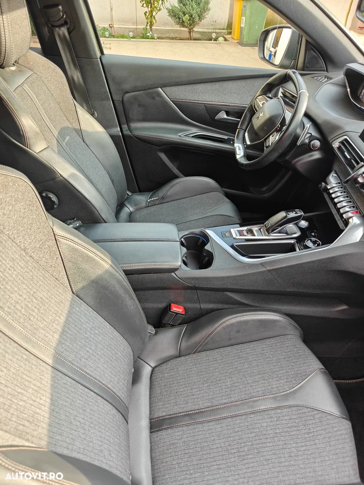 Peugeot 3008 1.6 PureTech Turbo S&S EAT8 GT-Line - 17