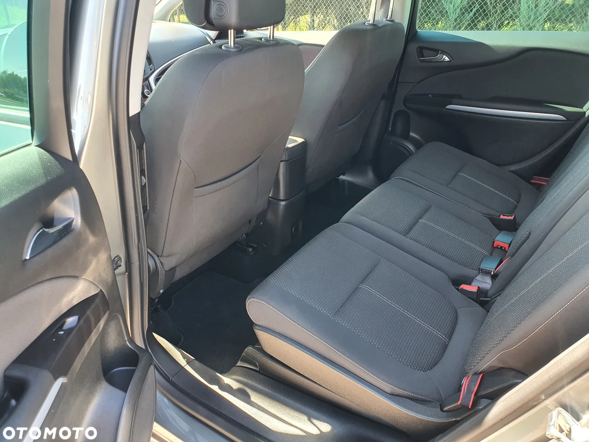 Opel Zafira 1.6 DIT Start/Stop 120 Jahre - 10