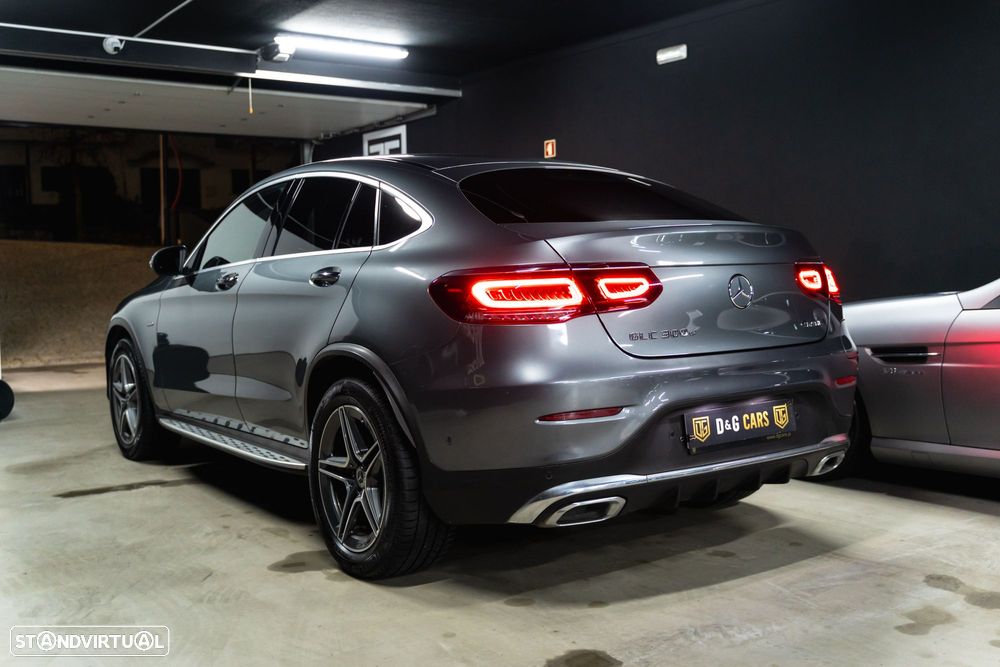 Mercedes-Benz GLC 300 e Coupé 4Matic - 2