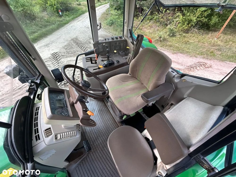 John Deere 6820 - 7