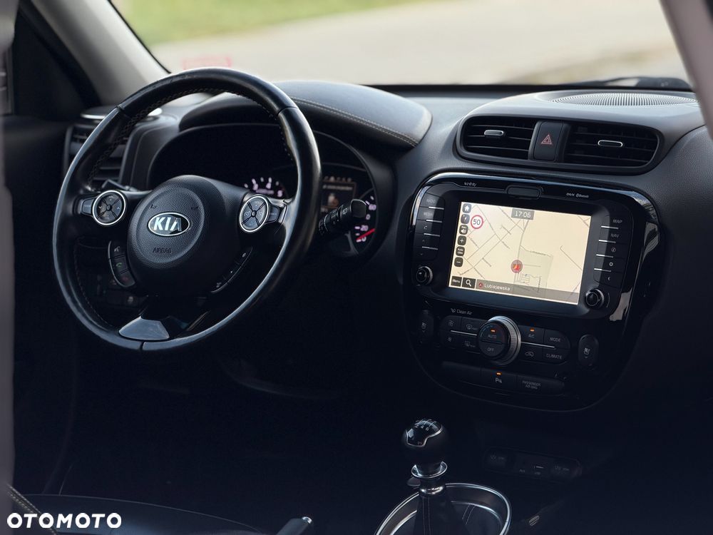Kia Soul 1.6 CRDI Spirit - 17
