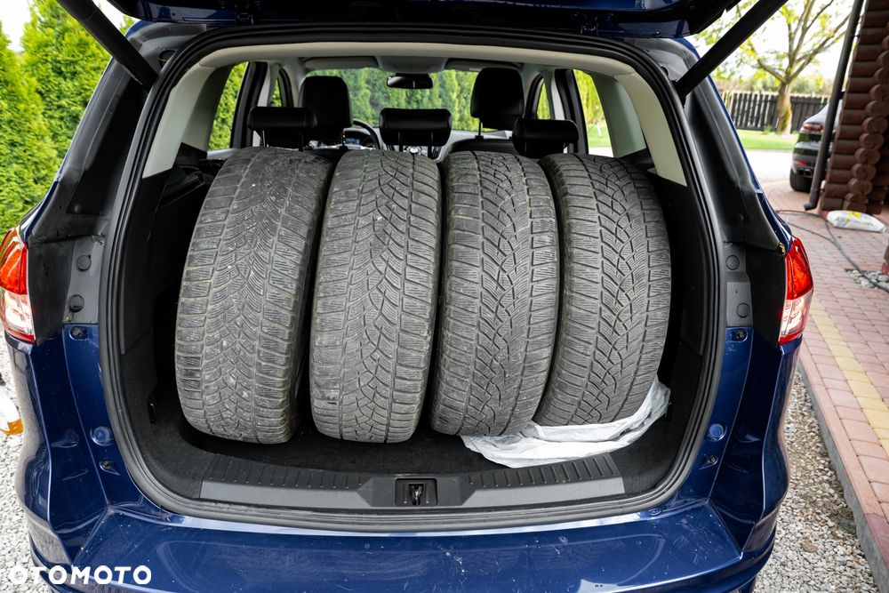 Ford Kuga 2.0 TDCi 4x4 Titanium - 20