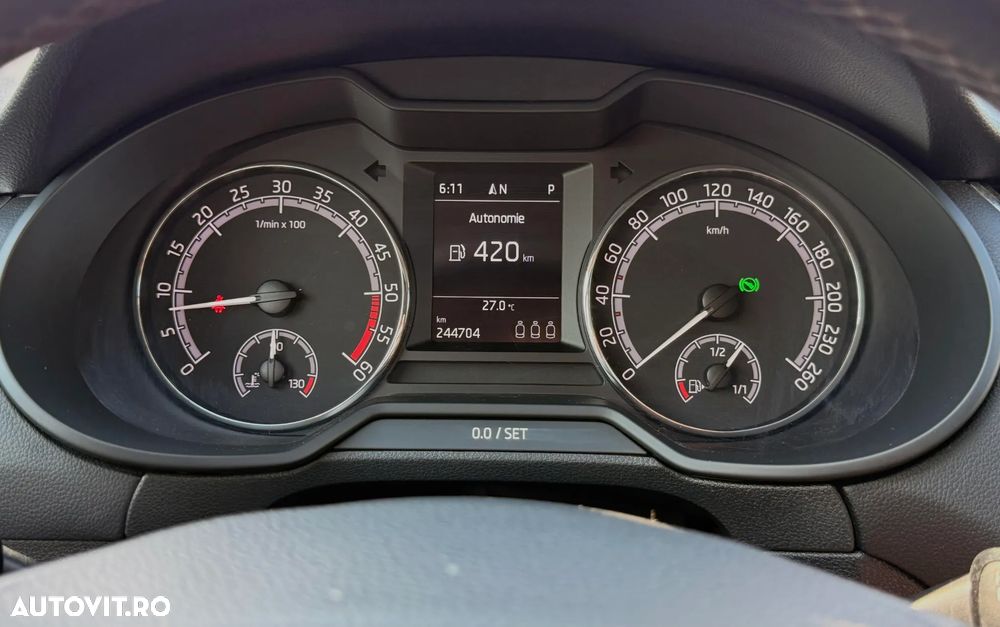Skoda Octavia 1.6 TDI DSG Ambition - 11