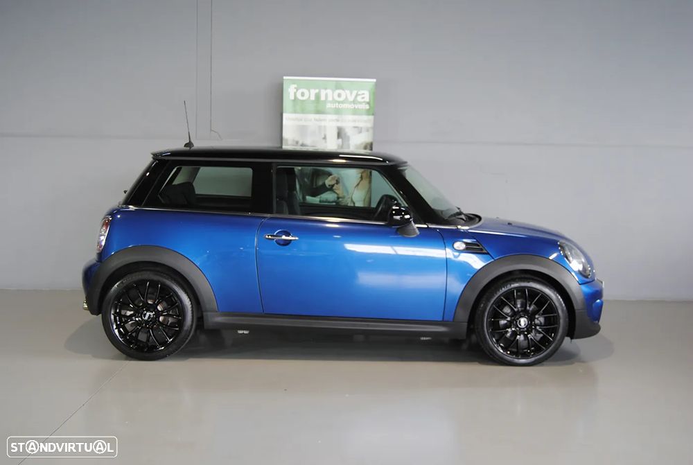 MINI 3 Portas One D - 4