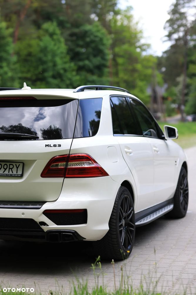 Mercedes-Benz ML - 8