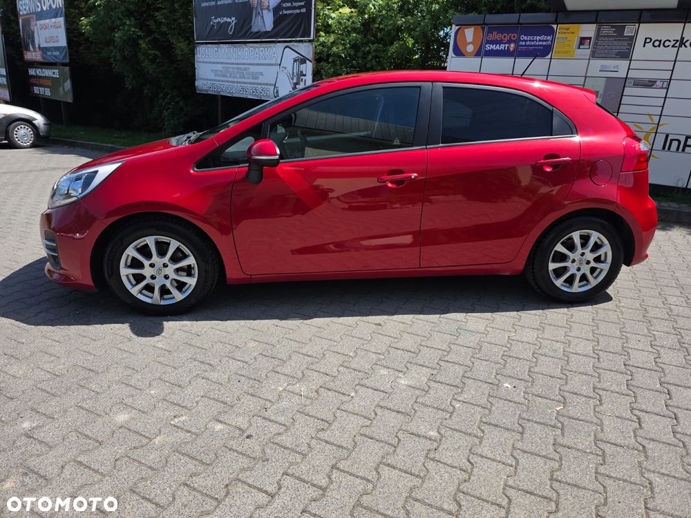 Kia Rio 1.2 Dream Team Edition - 12
