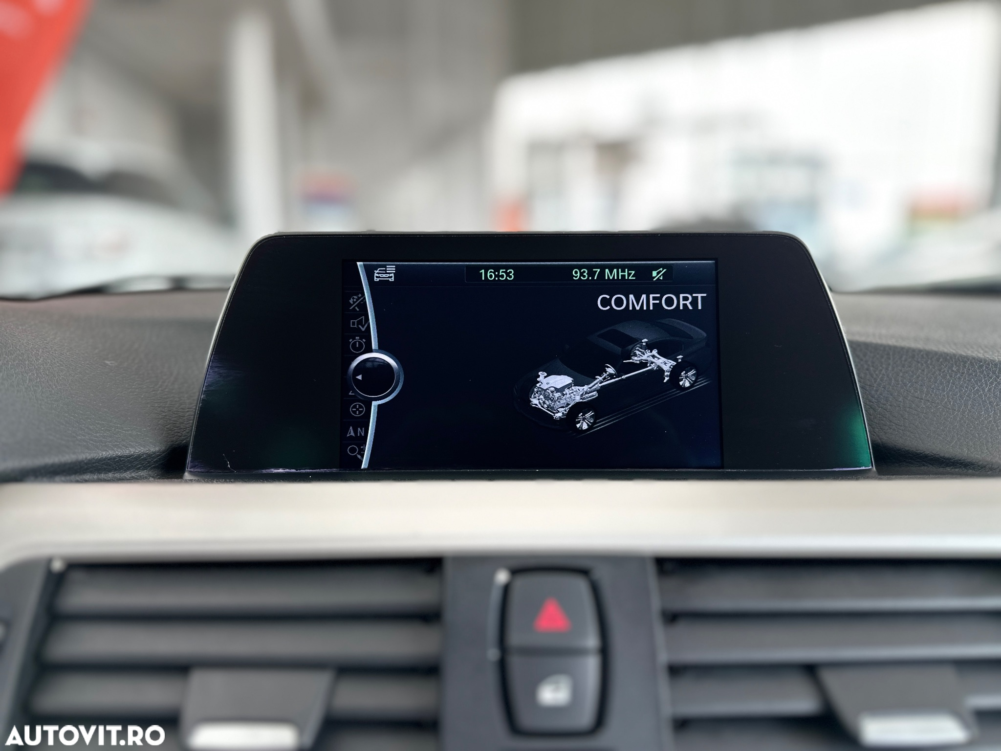 BMW Seria 3 320d - 27