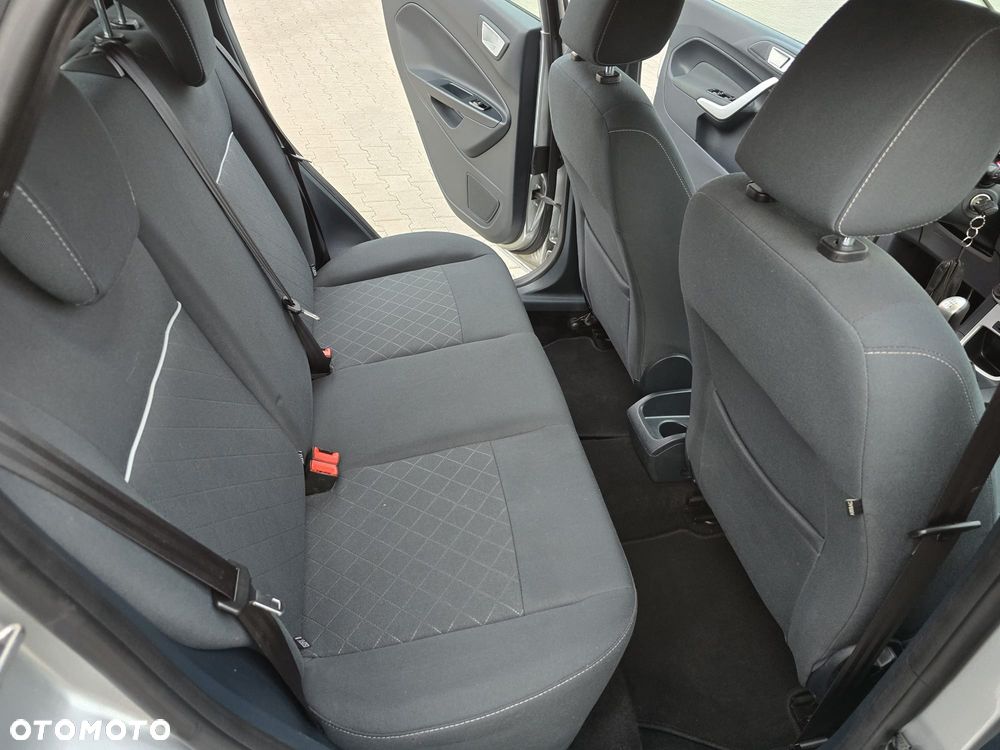 Ford Fiesta - 16