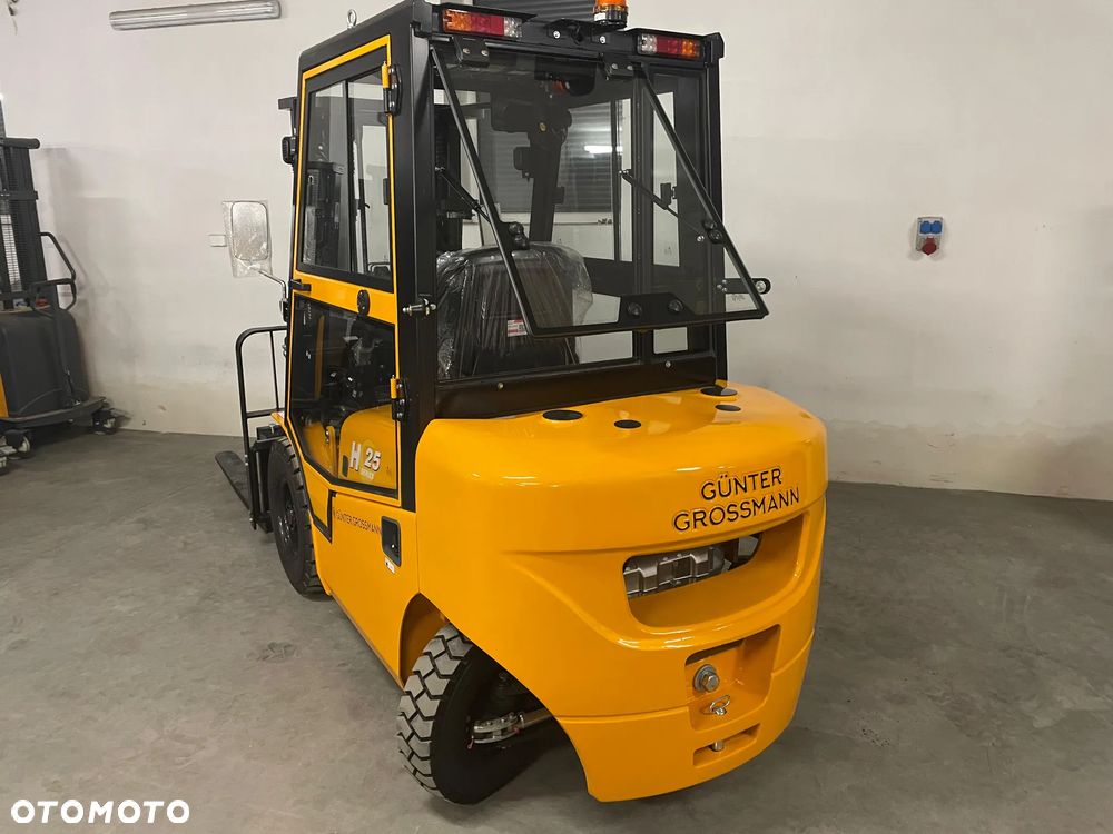 Günter Grossmann CPCD25  Kabina - 7