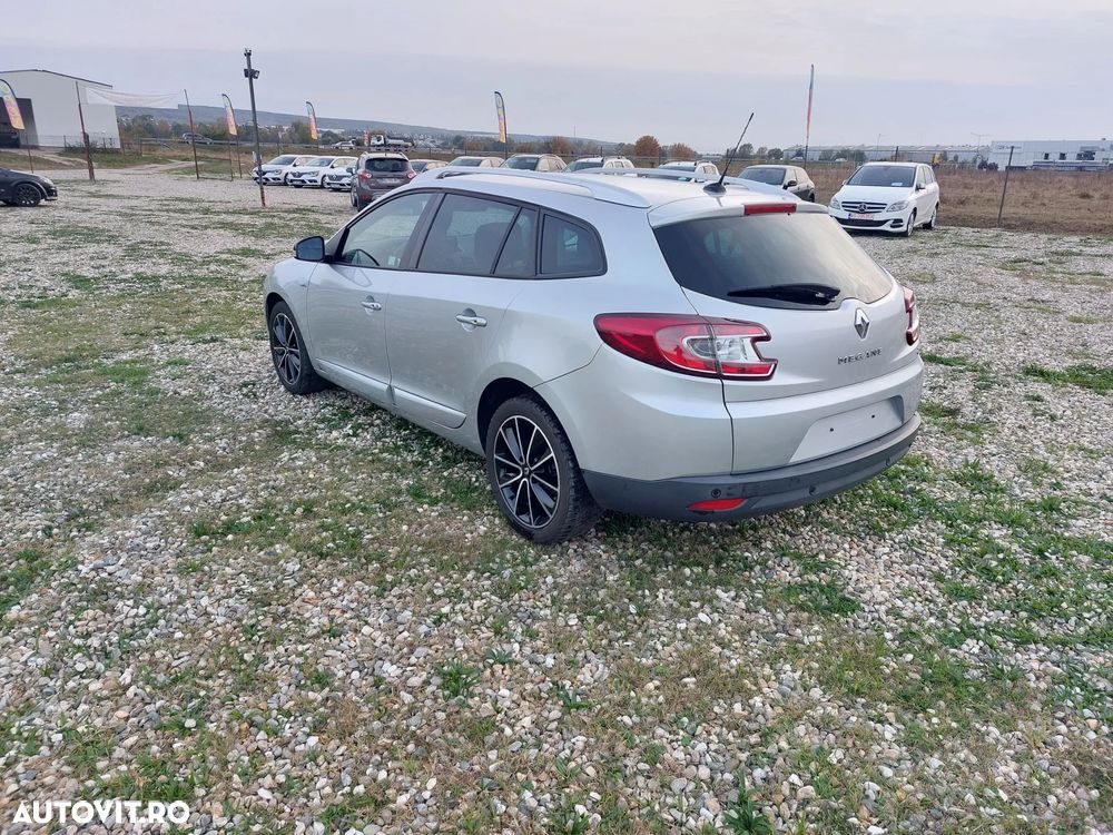 Renault Megane ENERGY dCi 110 Start & Stop Bose Edition - 3