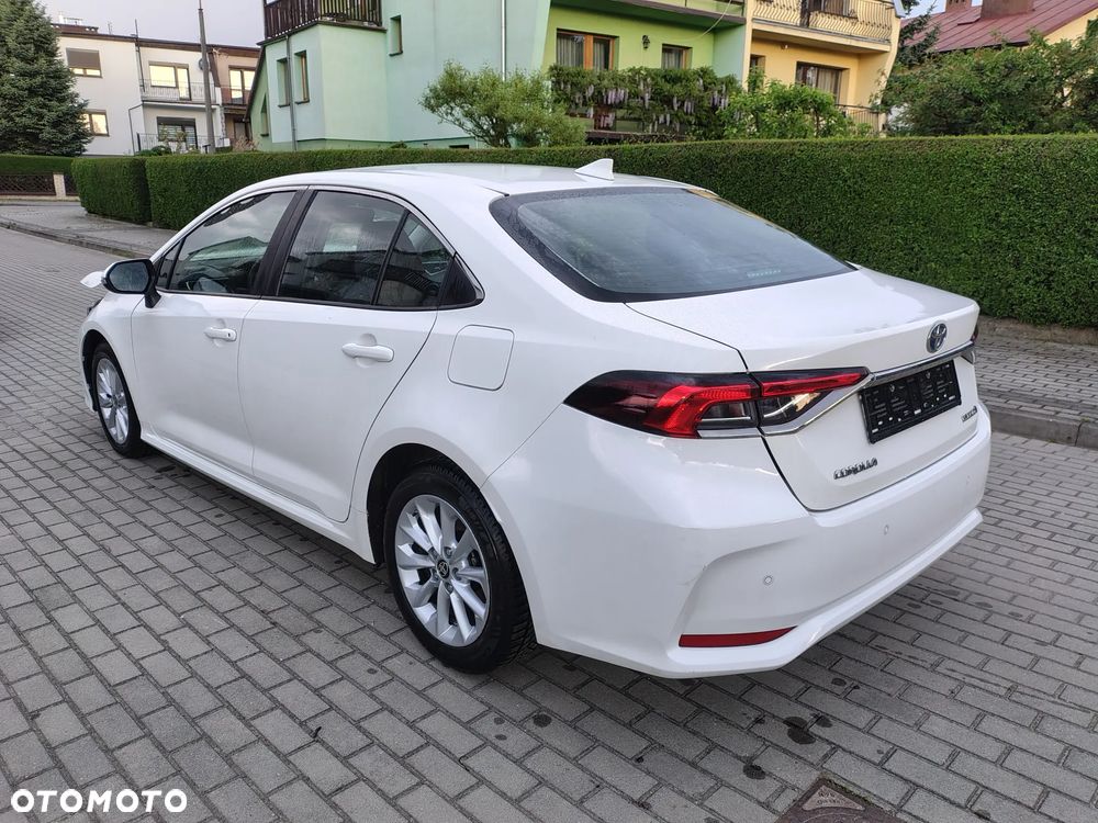 Toyota Corolla - 5