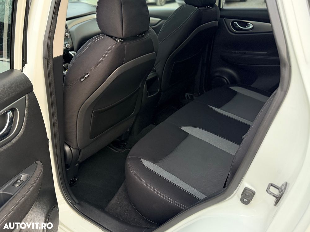 Nissan Qashqai 1.2 DIG-T Xtronic TEKNA - 17