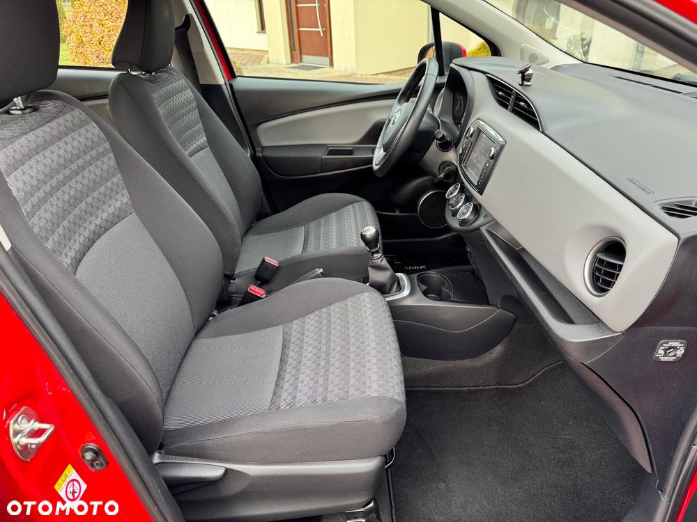Toyota Yaris - 16