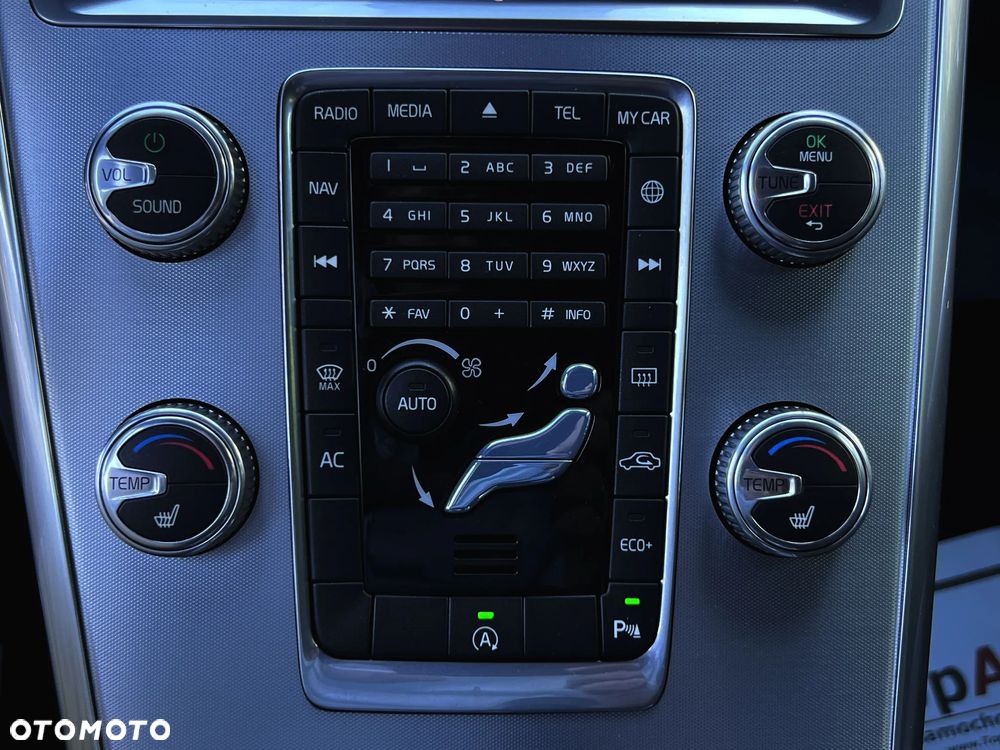 Volvo XC 60 D4 Momentum - 31