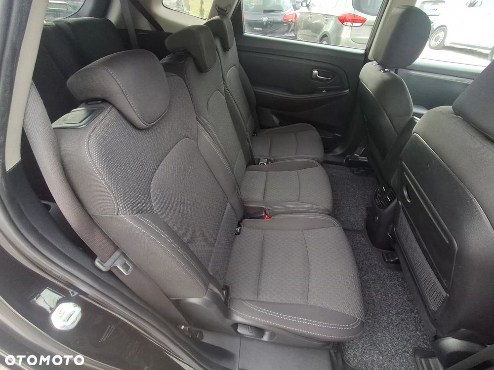 Kia Carens 1.7 CRDi Business Line 7os - 15