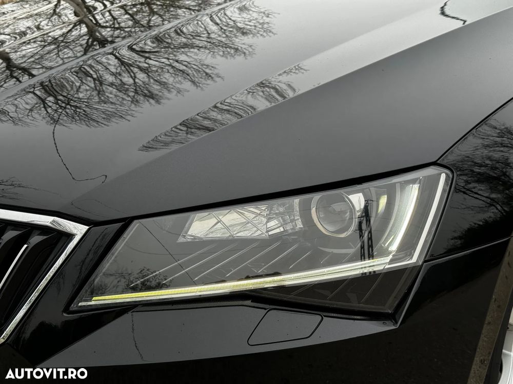 Skoda Superb 2.0 TDI DSG Active - 17