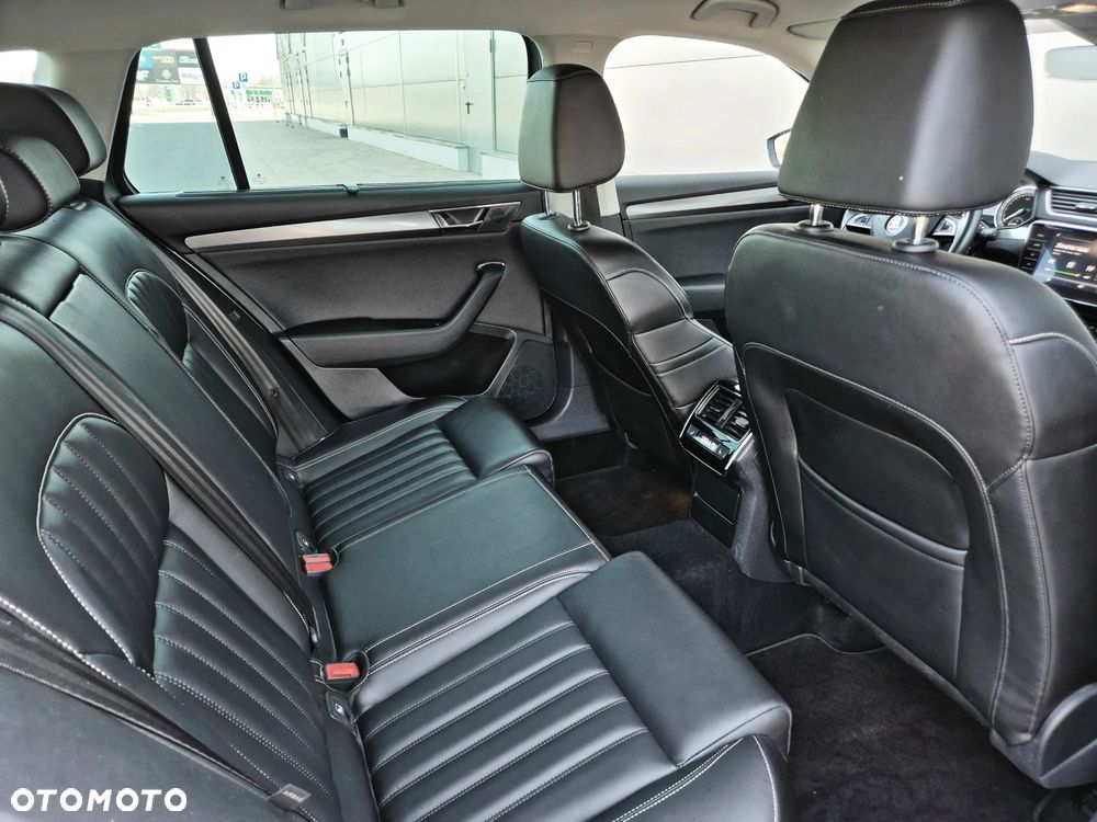 Skoda Superb 1.6 TDI Ambition DSG - 28