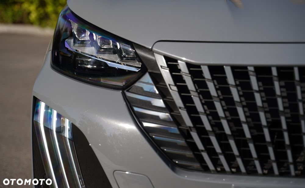 Peugeot 2008 PureTech mHEV GT Exclusive e-DCS6 - 28