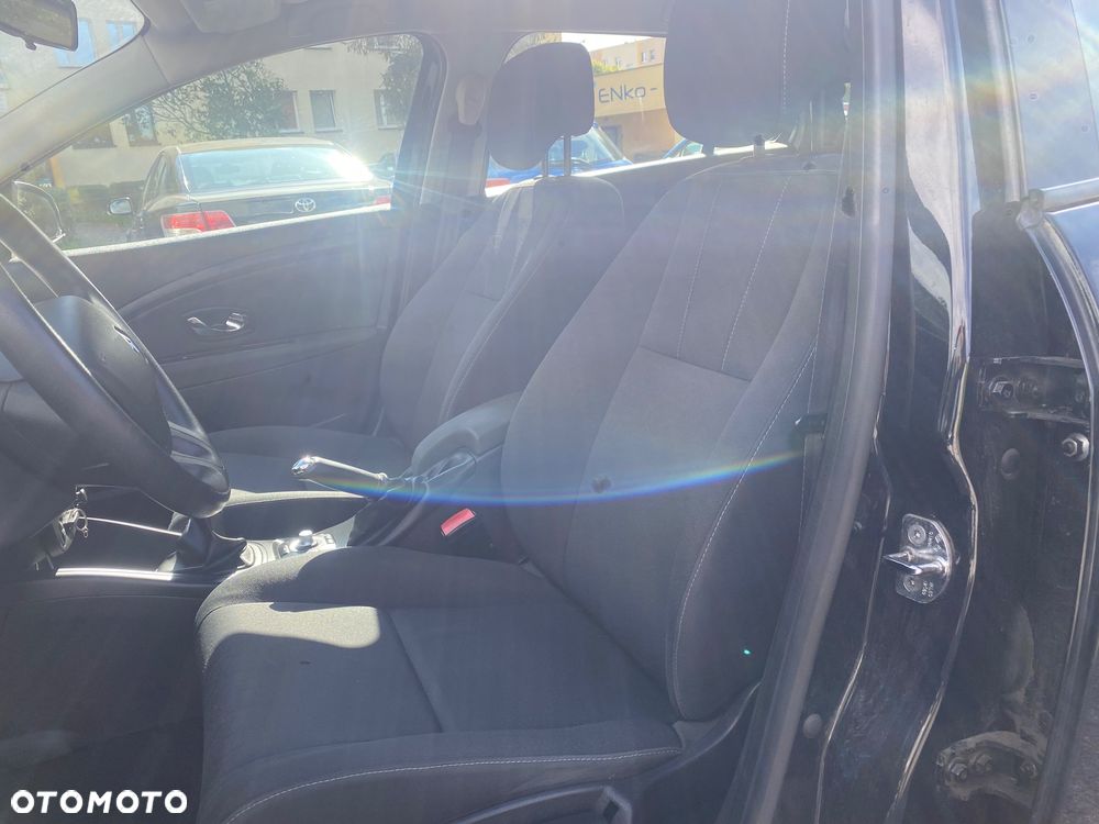 Renault Megane 1.6 16V 100 TomTom Edition - 10