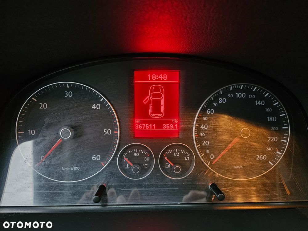 Volkswagen Touran 2.0 TDI DPF DSG R-Line Edition - 10