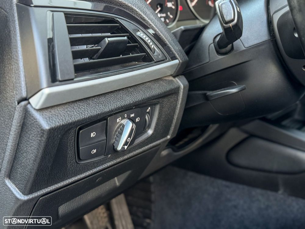 BMW 118 d Pack M - 24