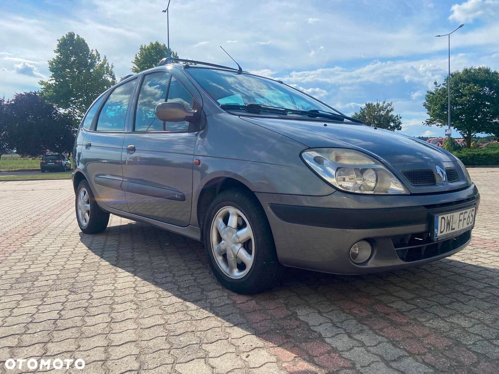 Renault Scenic 1.6 16V Authentique - 1