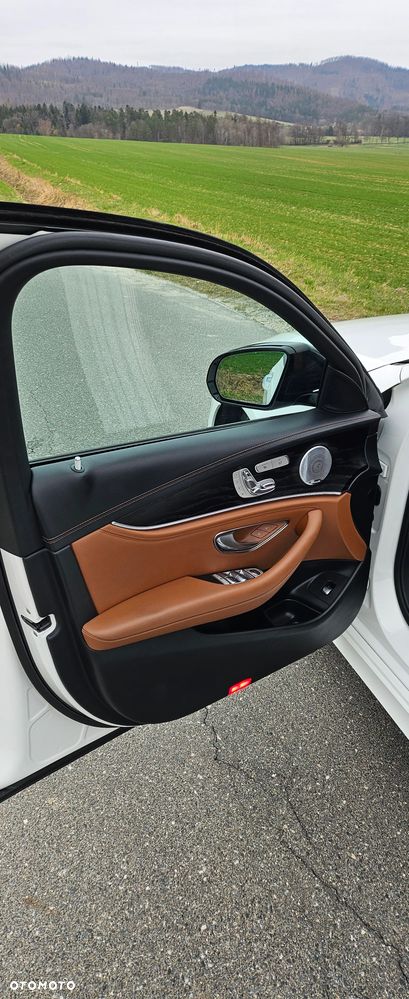 Mercedes-Benz Klasa E 220 d 4Matic 9G-TRONIC AMG Line - 18